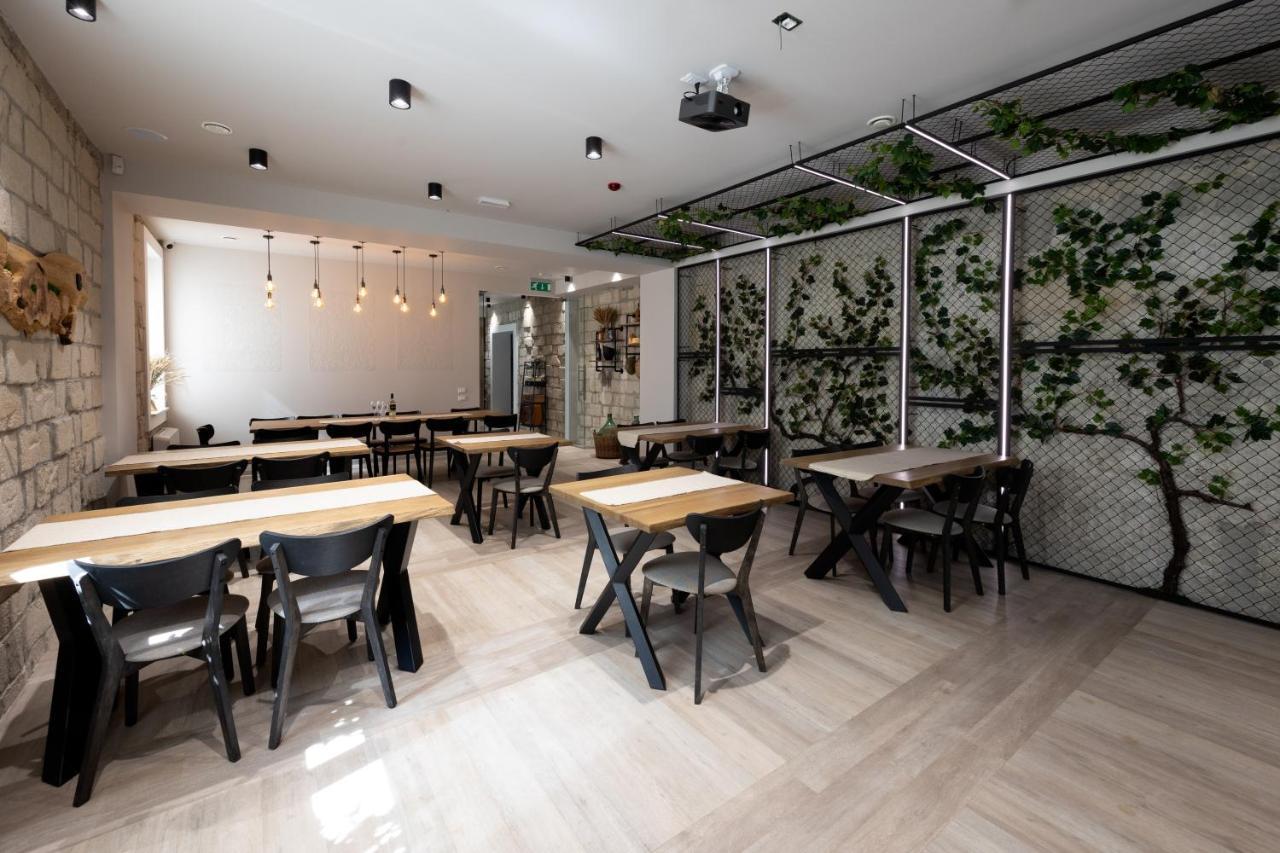 Ecodor Hotell Orhei Exteriör bild