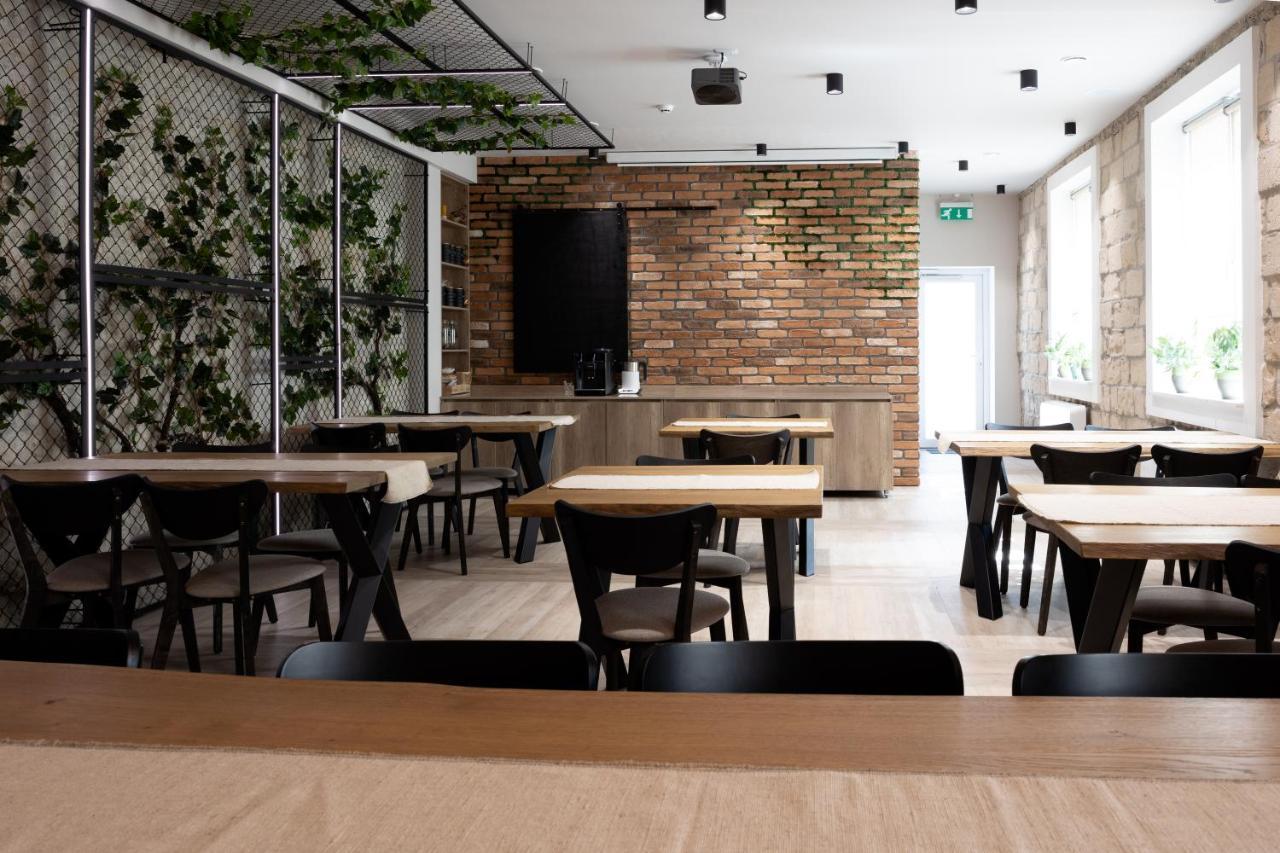 Ecodor Hotell Orhei Exteriör bild